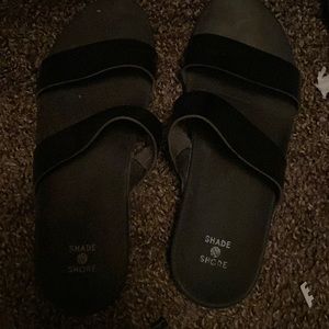 Share and shore Sandals